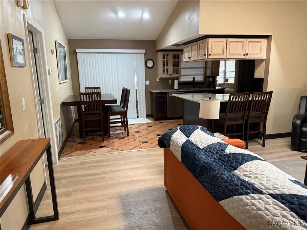 6792 S Holly Oak Pt - Photo 4 of 17