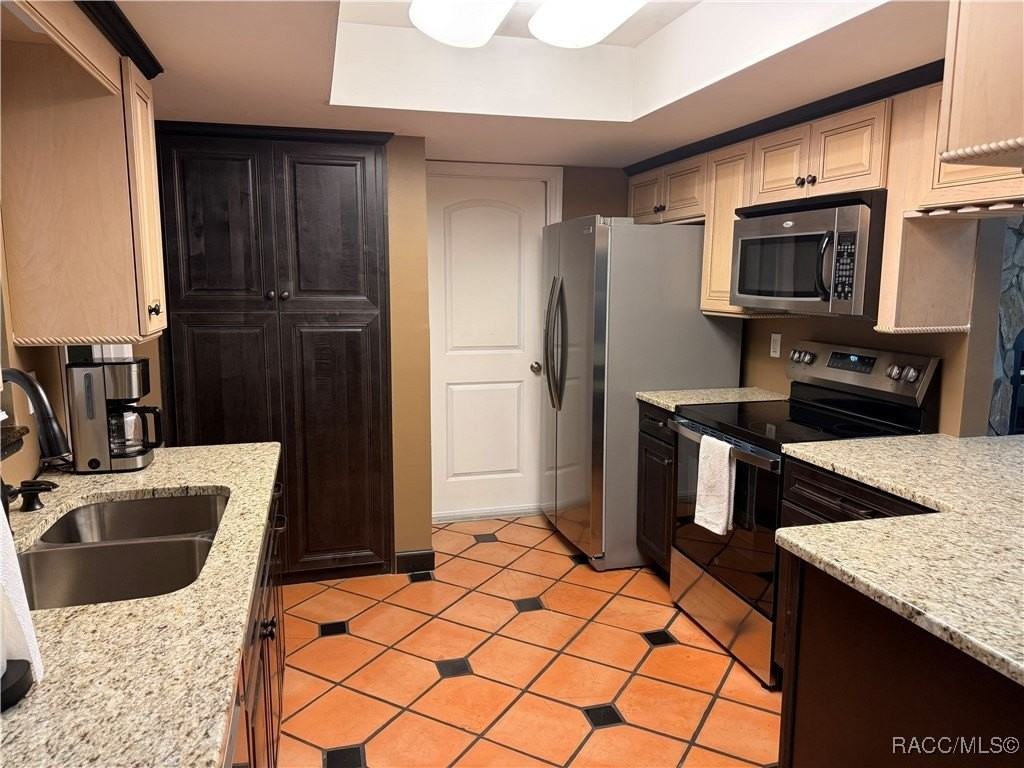 6792 S Holly Oak Pt - Photo 6 of 17