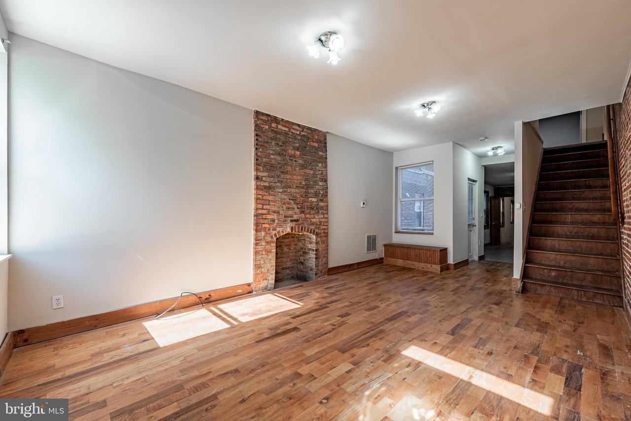 1742 East Lombard Street - Photo 4 of 32