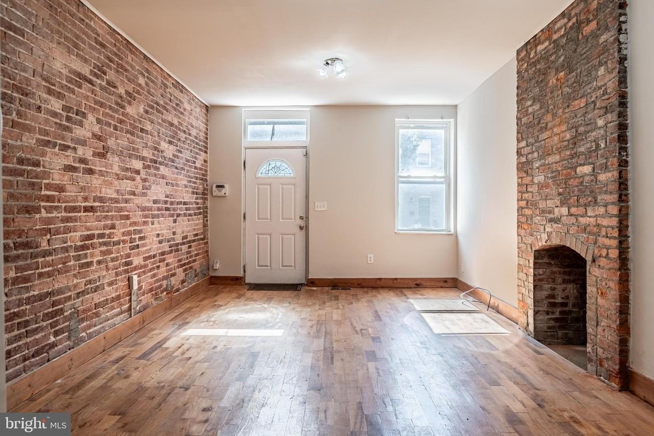 1742 East Lombard Street - Photo 7 of 32