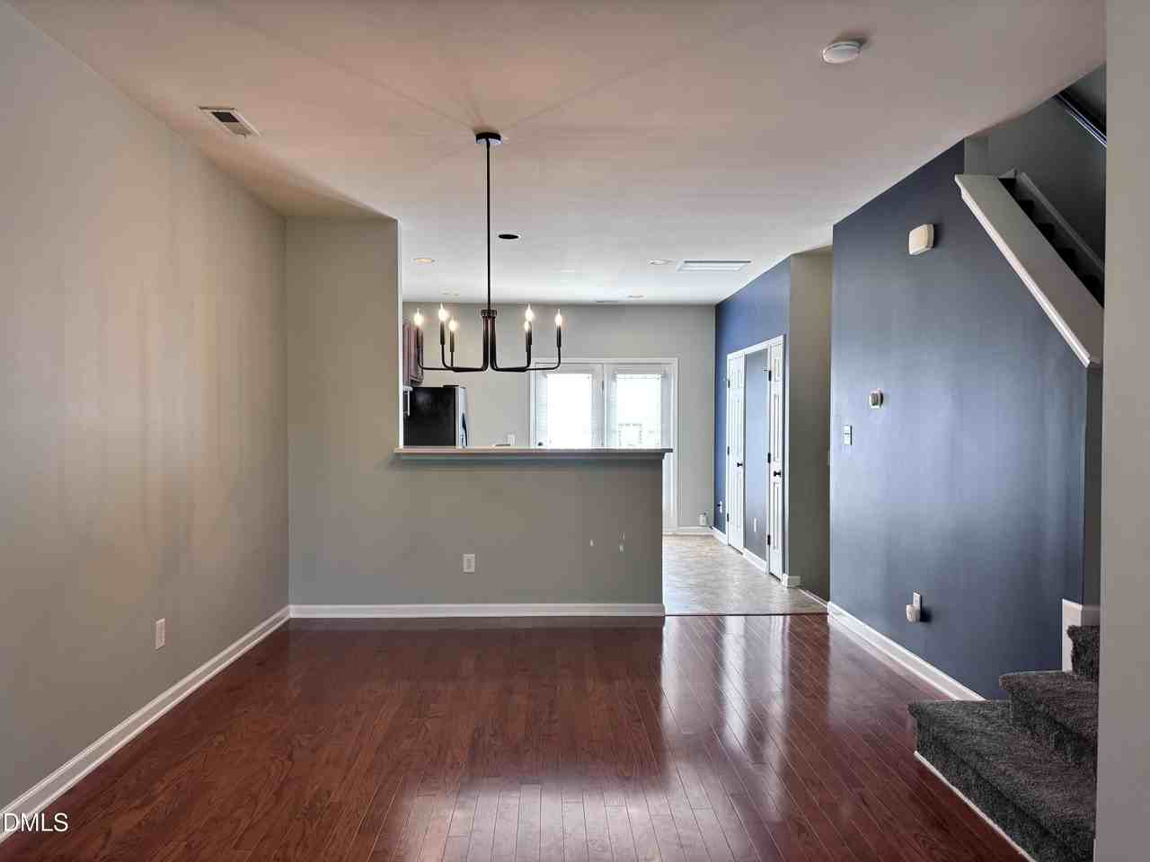 3839 Cary Glen Blvd - Photo 5 of 17