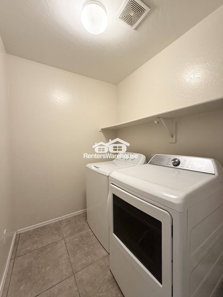 6744 W Northview Ave - Photo 3 of 17