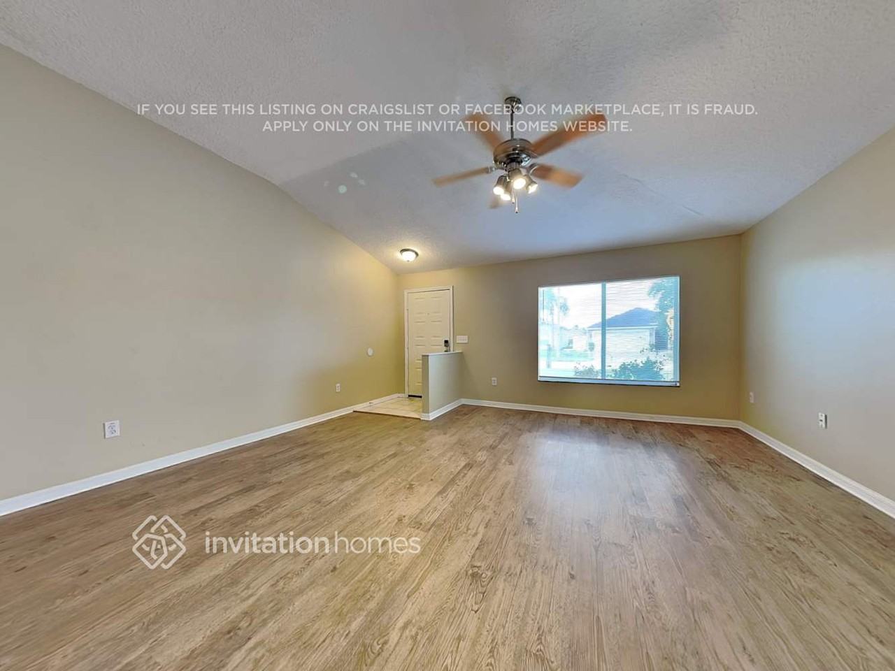 1501 Ocean Reef Road - Photo 3 of 18