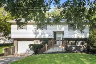 906 Cedar St - Photo 1 of 1