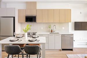 featured image of 1529 Oxford St