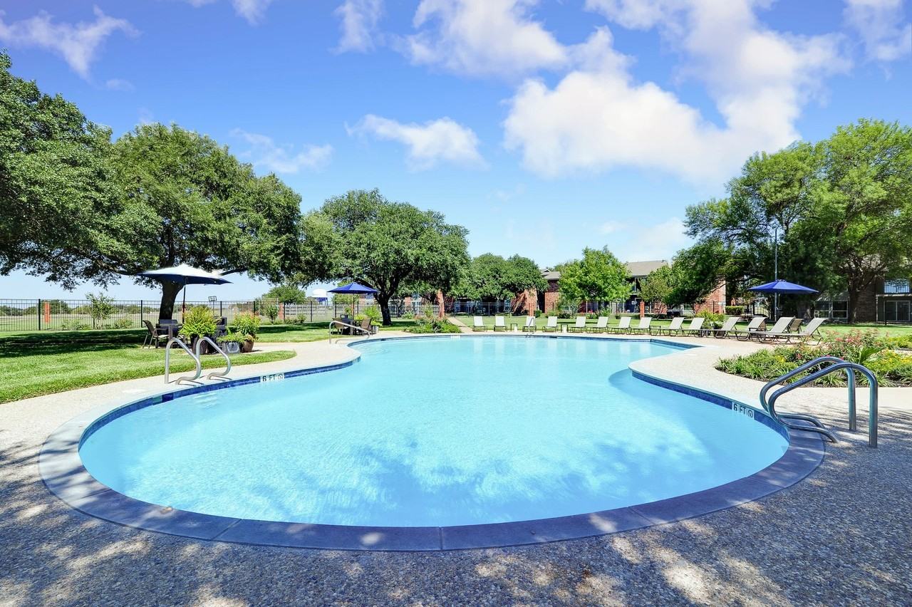 Midtown Temple Apartments - Photo 3 of 15