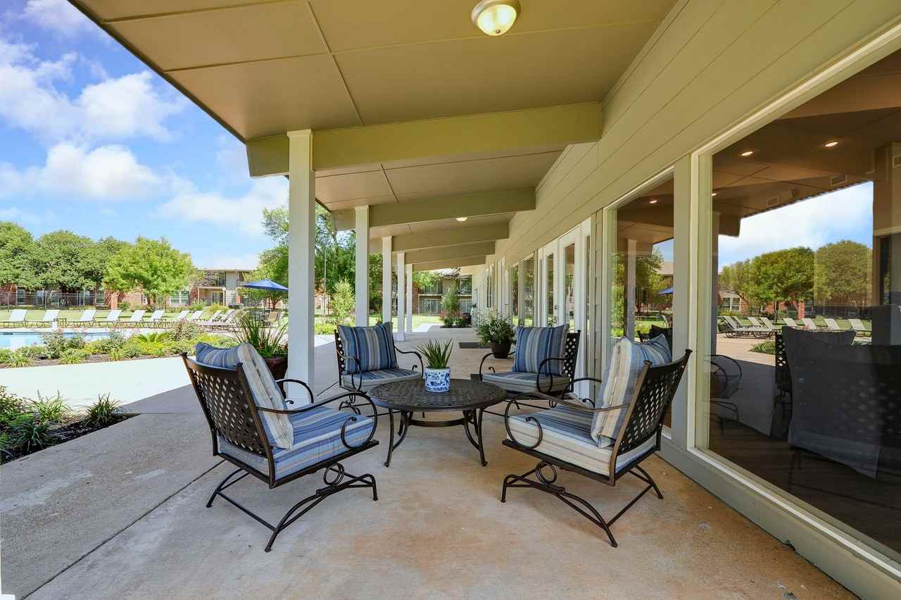 Midtown Temple Apartments - Photo 4 of 15