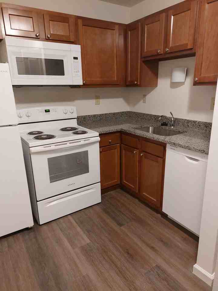 Autumn Ridge - Photo 2 of 36