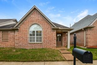10253 Eveninghill Dr - Photo 1 of 1