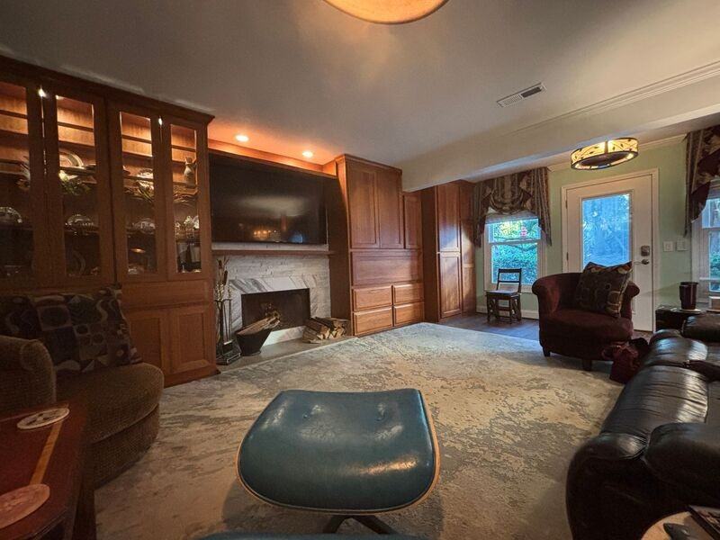 1155 Village Creek Ln #1 - Photo 2 of 20