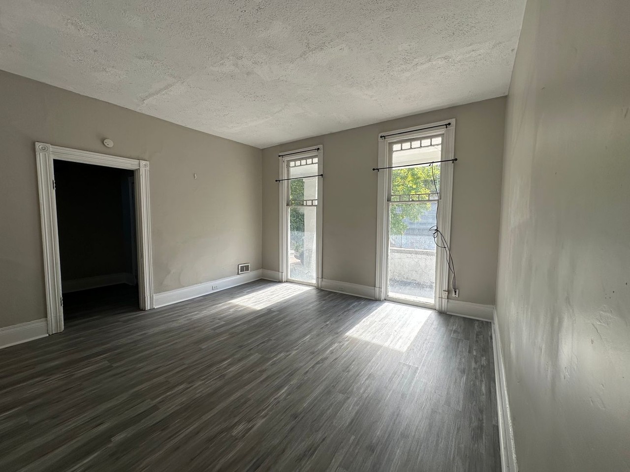 5429 Potter St - Photo 6 of 34