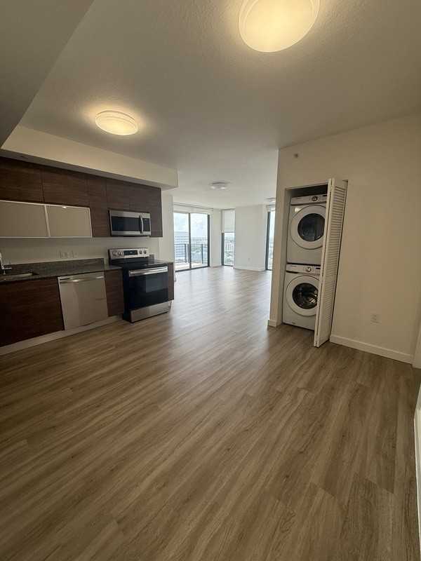 513 N Miami Ave #B2 - Photo 2 of 15