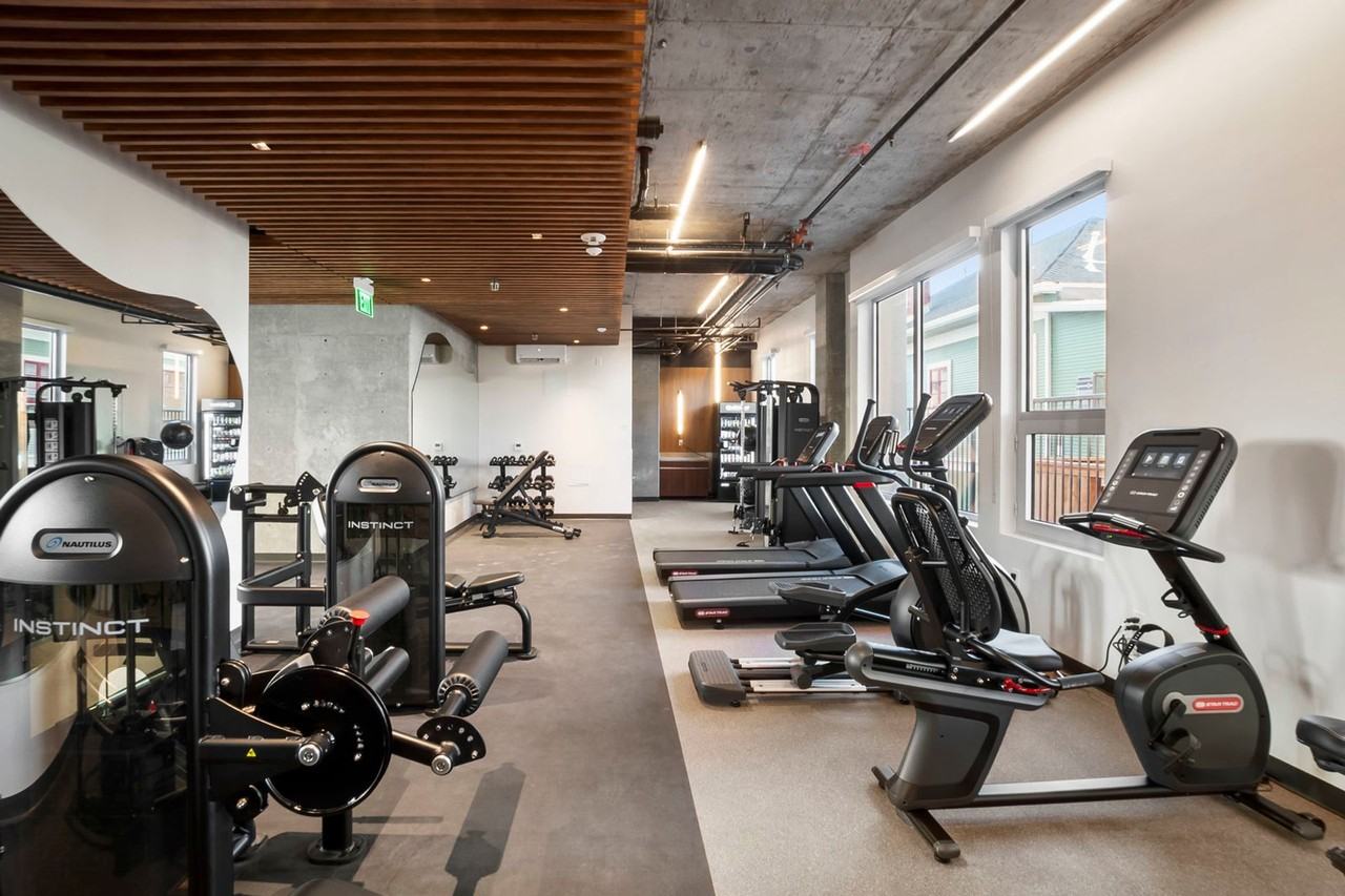 8th and U - Photo 4 of 34