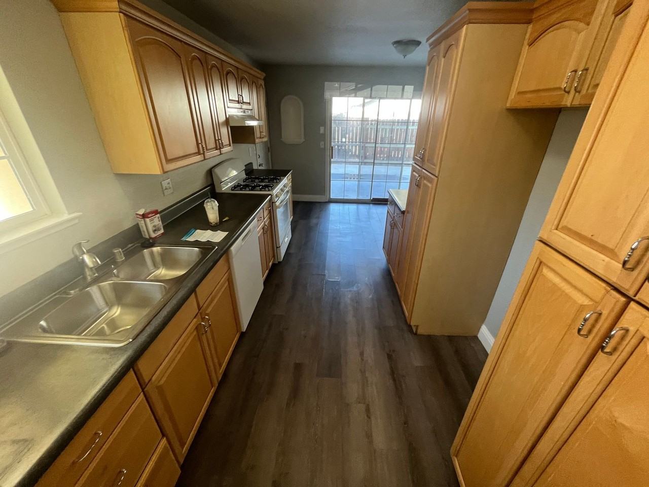 6870 Butterball Way - Photo 5 of 16