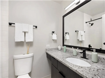 10 West Erie Street #0602 - Photo 3 of 5