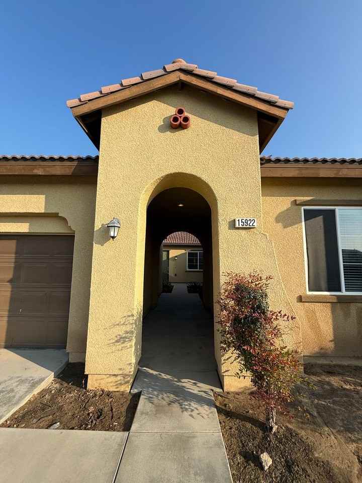 15922 Carparzo Dr - Photo 2 of 50