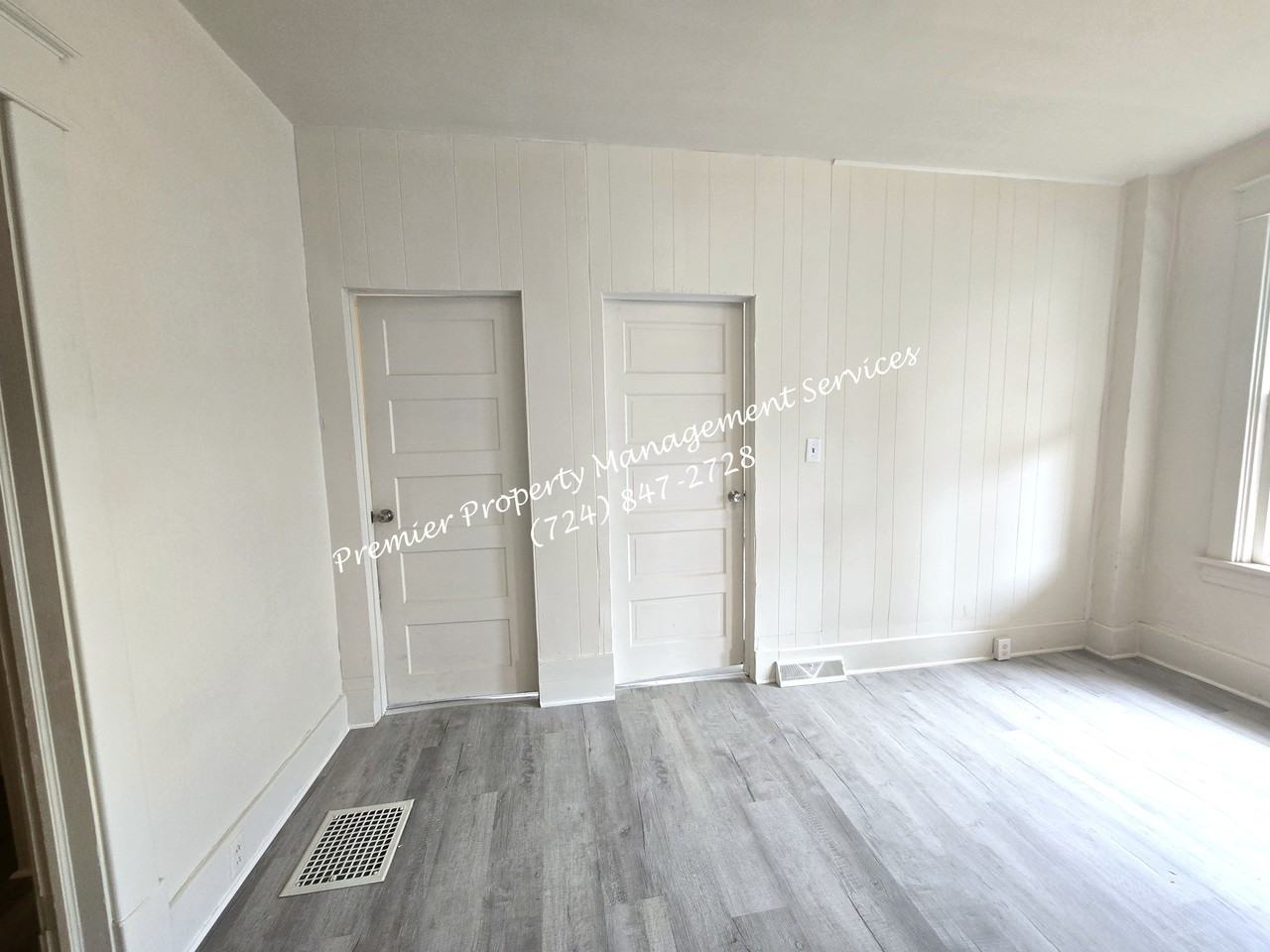 331 W North St (Butler) - Photo 6 of 49