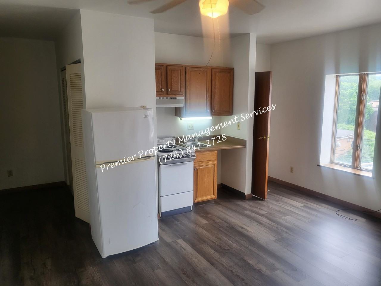 518 W Cunningham Street (Butler) - Photo 4 of 21