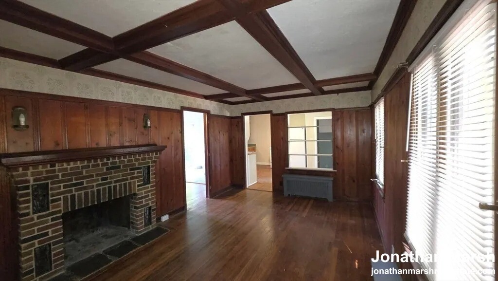 289 Richards Ave - Photo 3 of 10