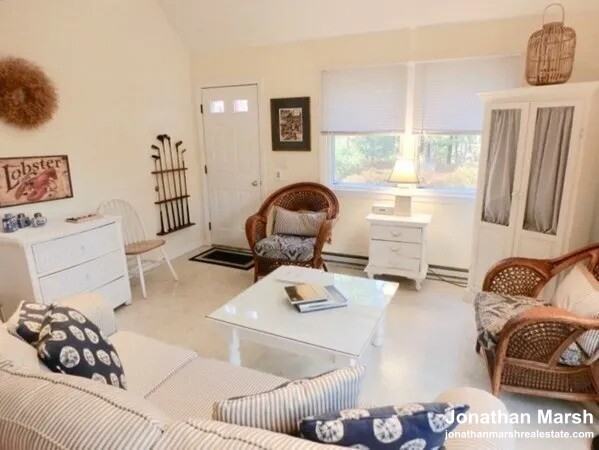 83 Ashtons Way - Photo 2 of 3