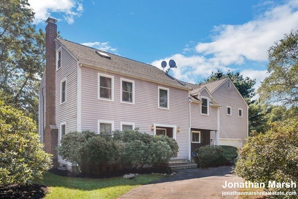 9 Gennaro Cir #5 - Photo 3 of 10