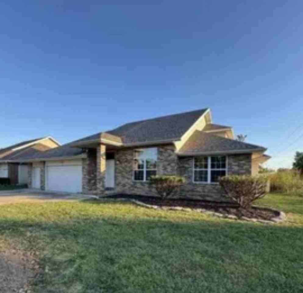 2882 West Lasalle Street - Photo 2 of 33