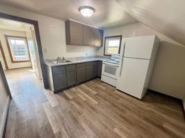 featured image of 1305 Merrill Ave