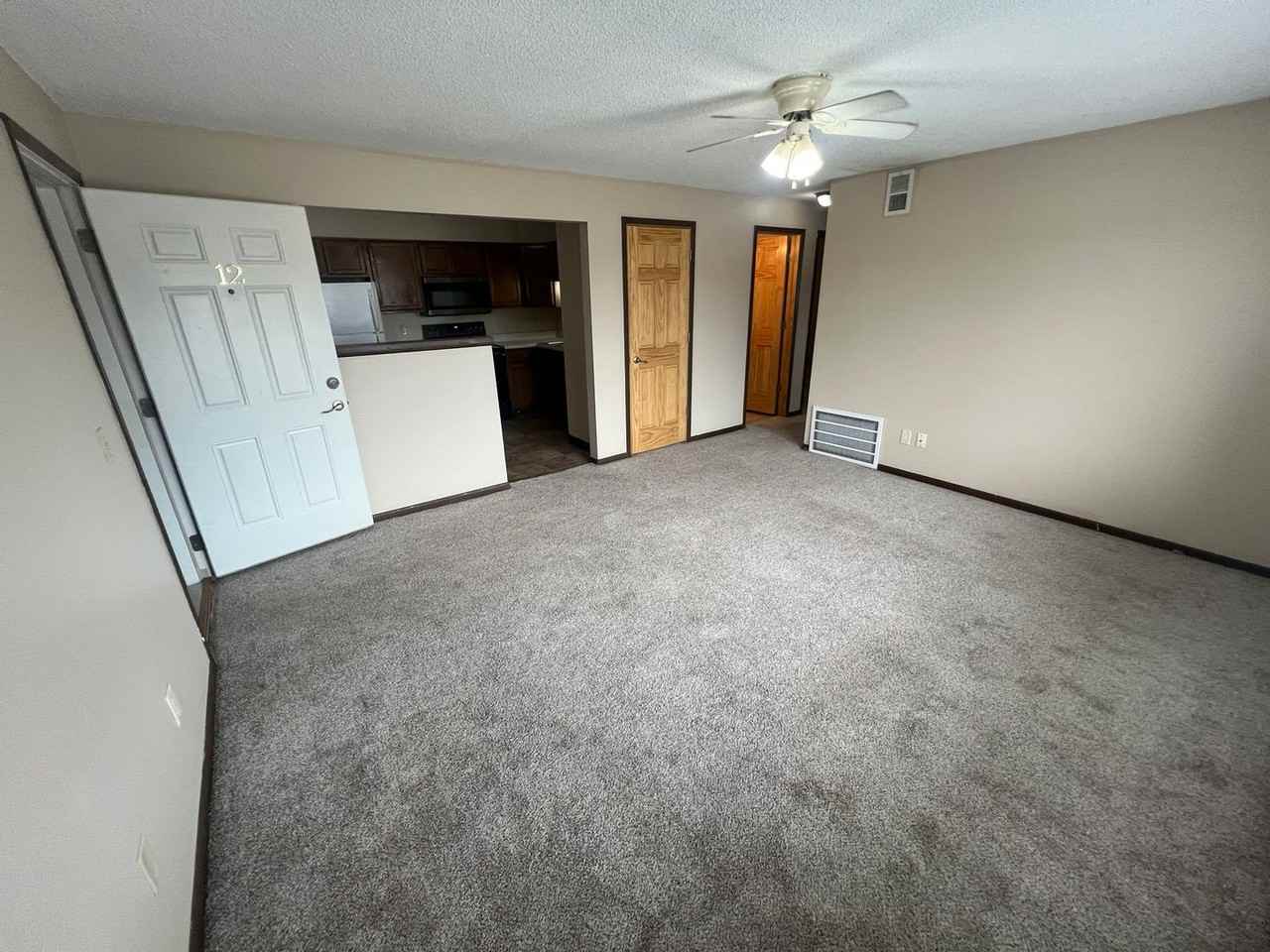 1231 N Dakota Ave #12 - Photo 5 of 20