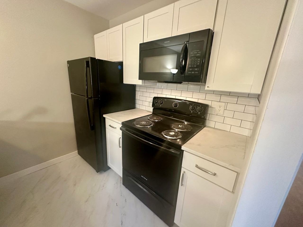 220 Elm Street - Photo 4 of 9