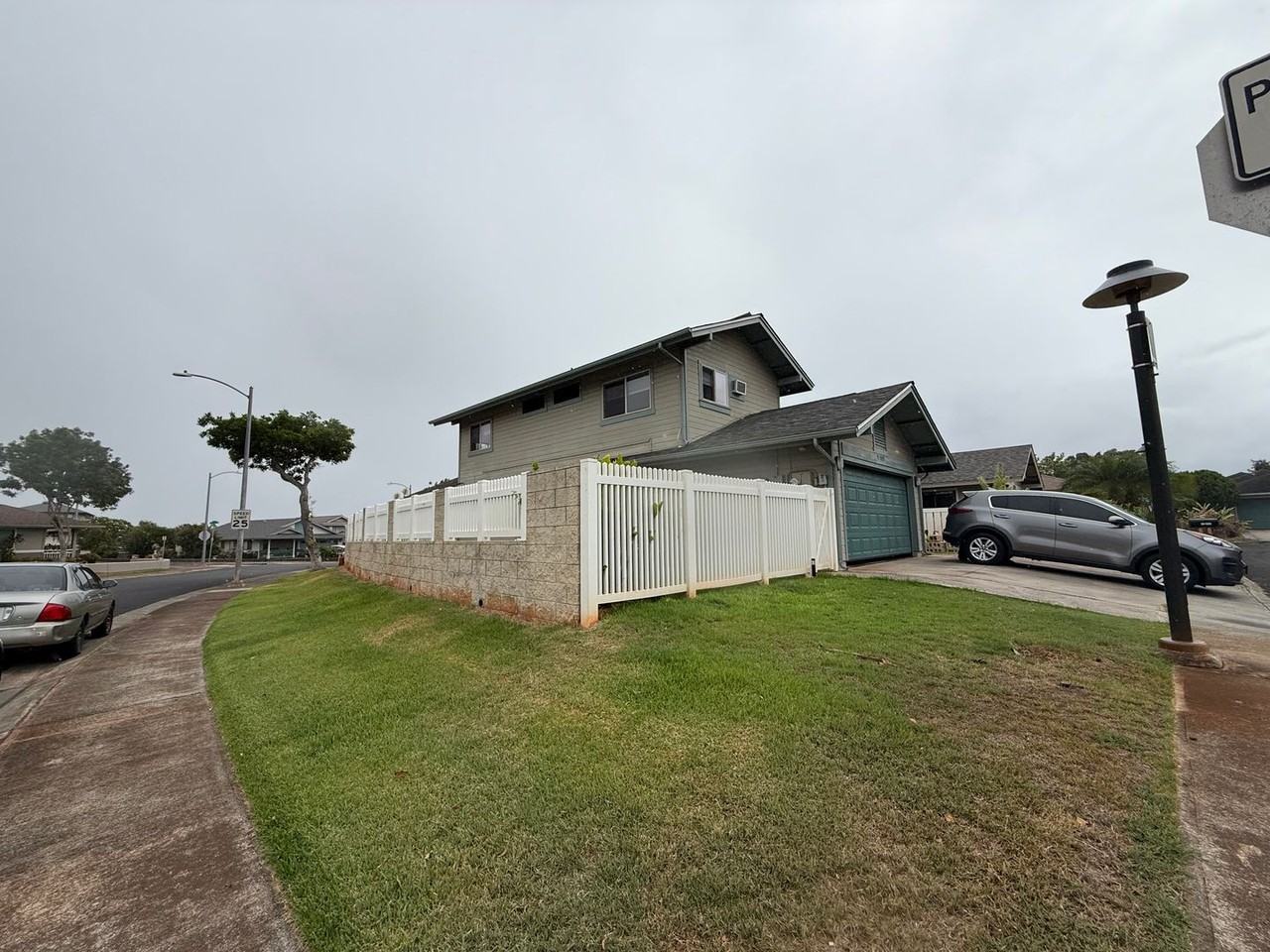 94-1098 Awalua St - Photo 3 of 34