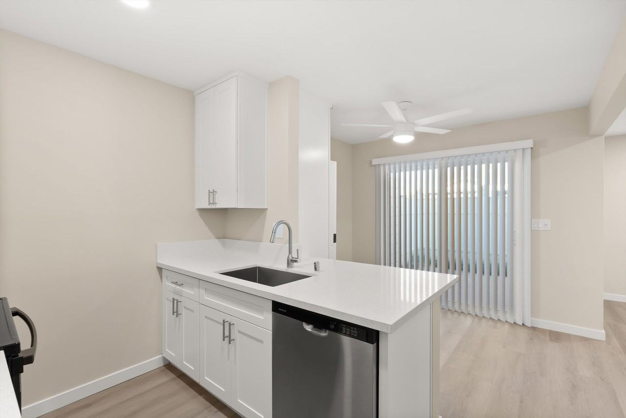 Concorde Apartments - Photo 2 of 49