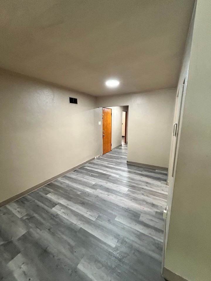 2374 Rockdale Ave - Photo 7 of 11