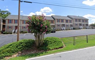204 Oak St - Photo 1 of 1