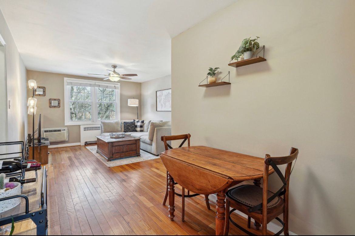 216 N George Mason Dr ##2 - Photo 2 of 7