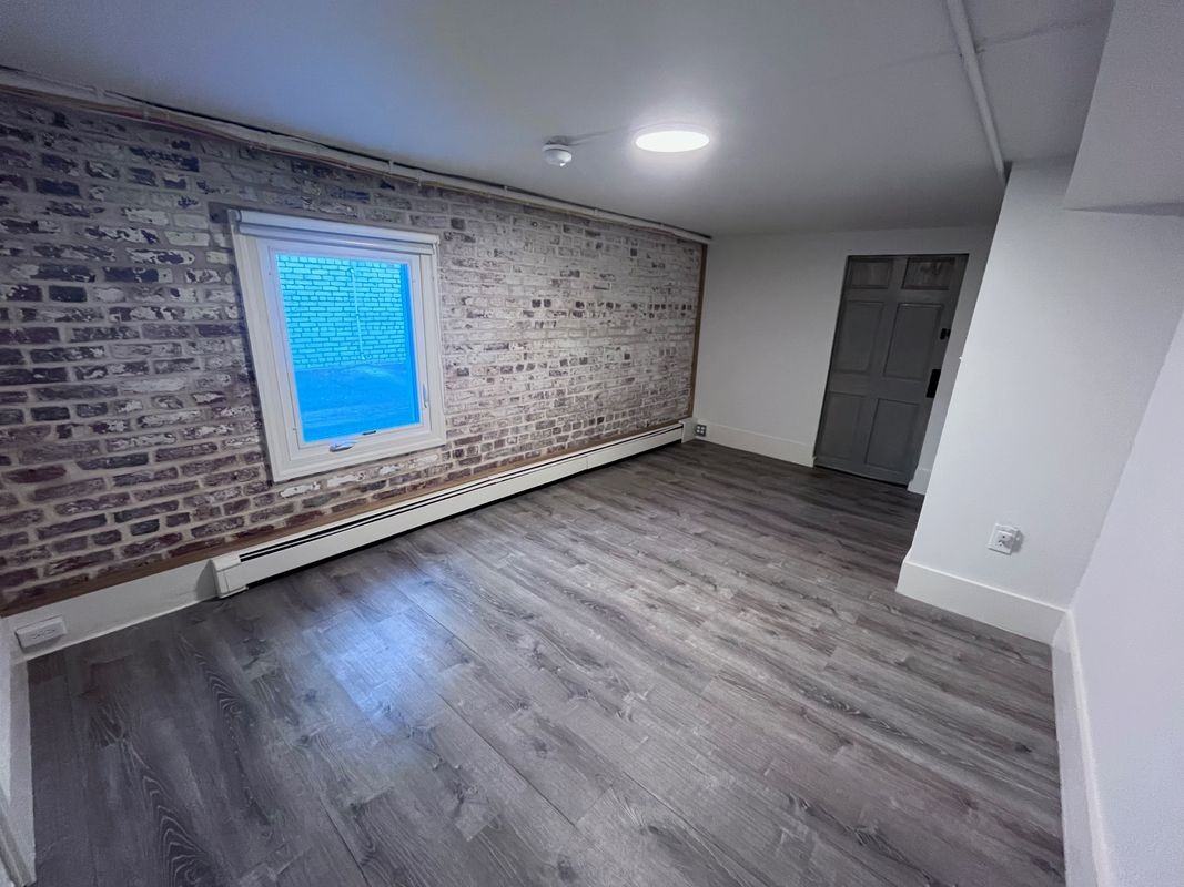 221 Channing St Ne ##B - Photo 5 of 21