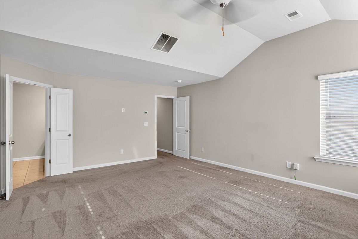 1553 Spring Hollow Way - Photo 6 of 8