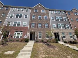 featured image of 10908 Presidential Pkwy