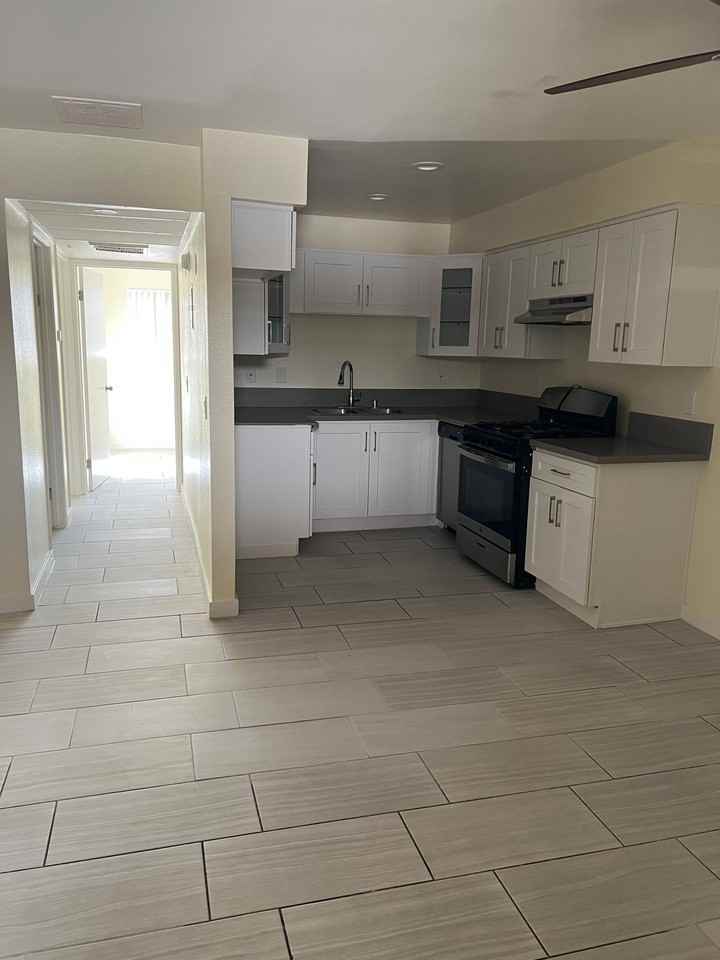 Orion Apartments - Photo 2 of 7