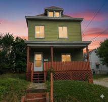 featured image of 3620 Grenada St