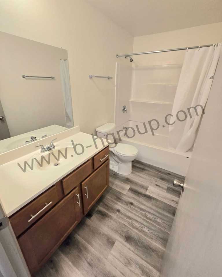 Washington Terrace - Photo 5 of 50