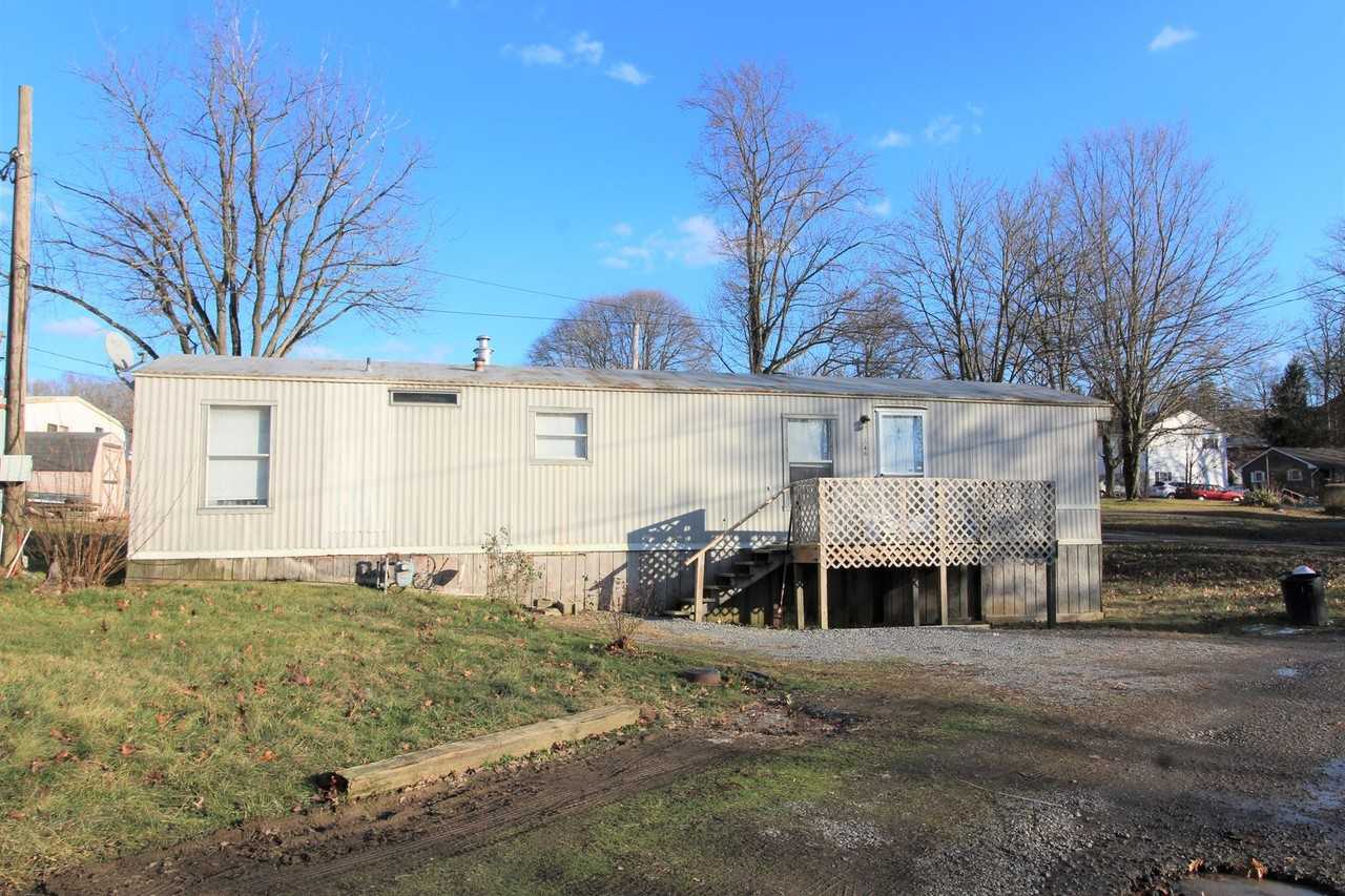 1348 Cain St - Photo 3 of 12