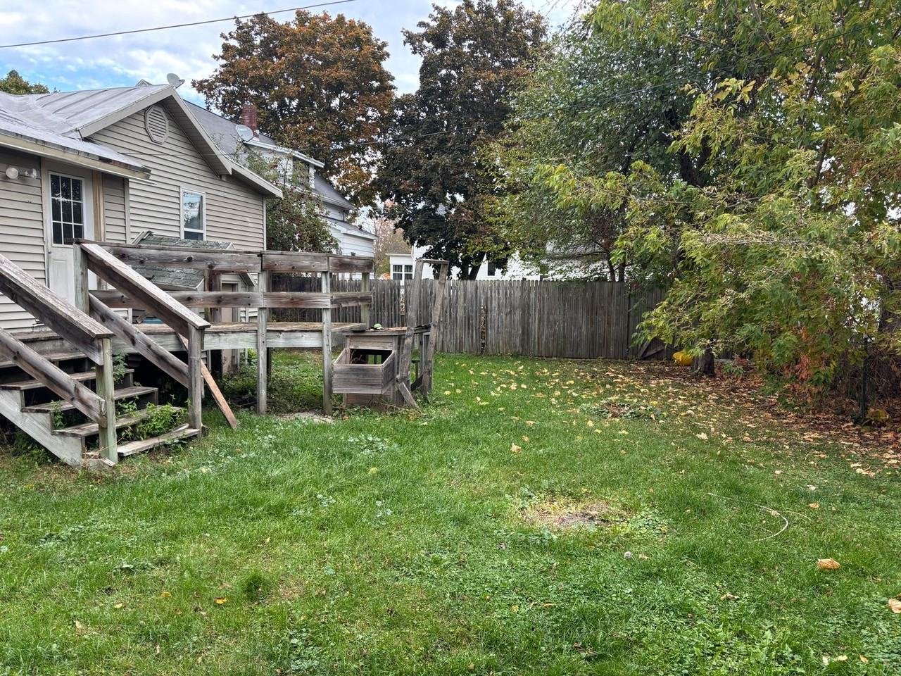 426 2nd St - Photo 5 of 12