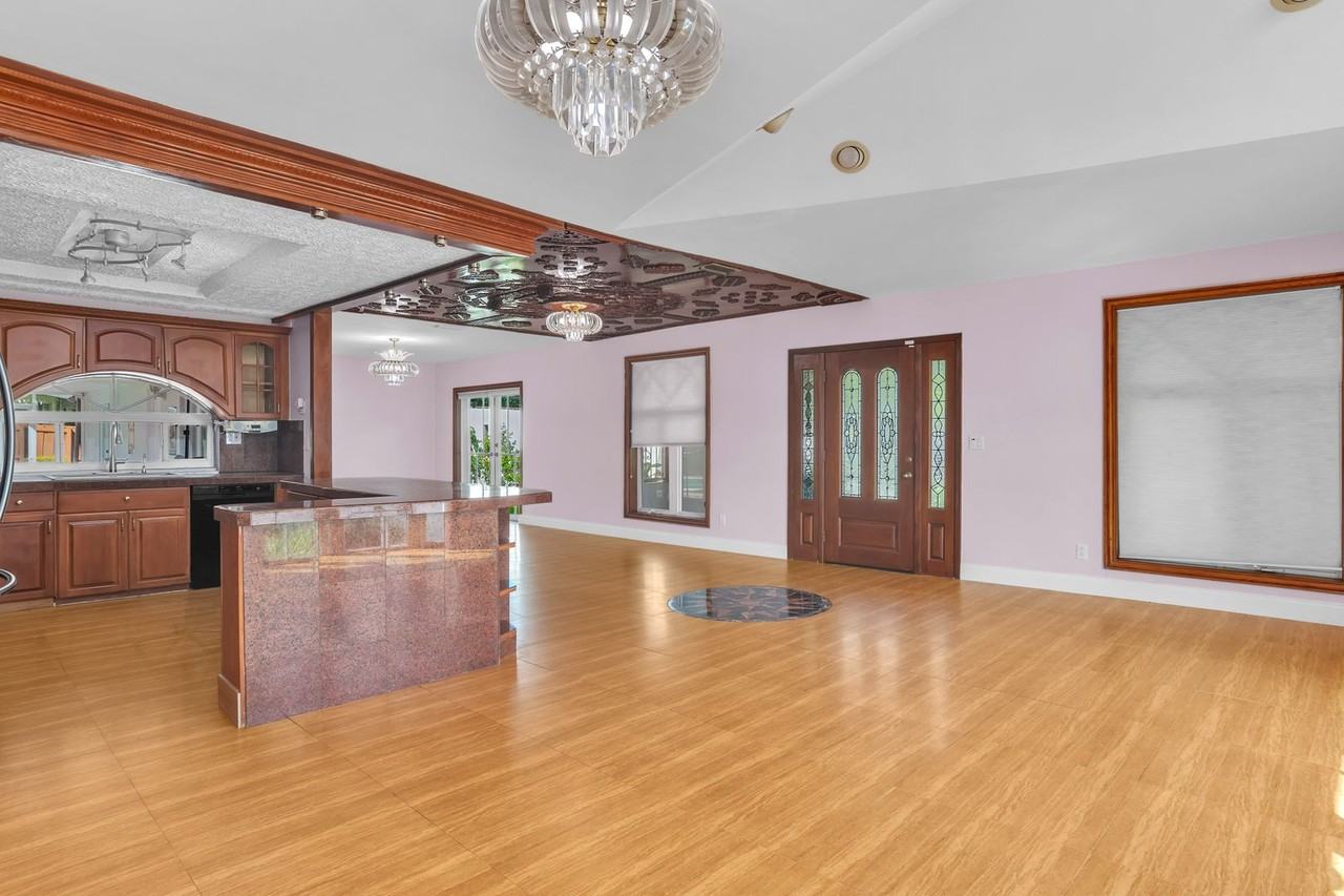 17320 Sw 89th Ave - Photo 4 of 26