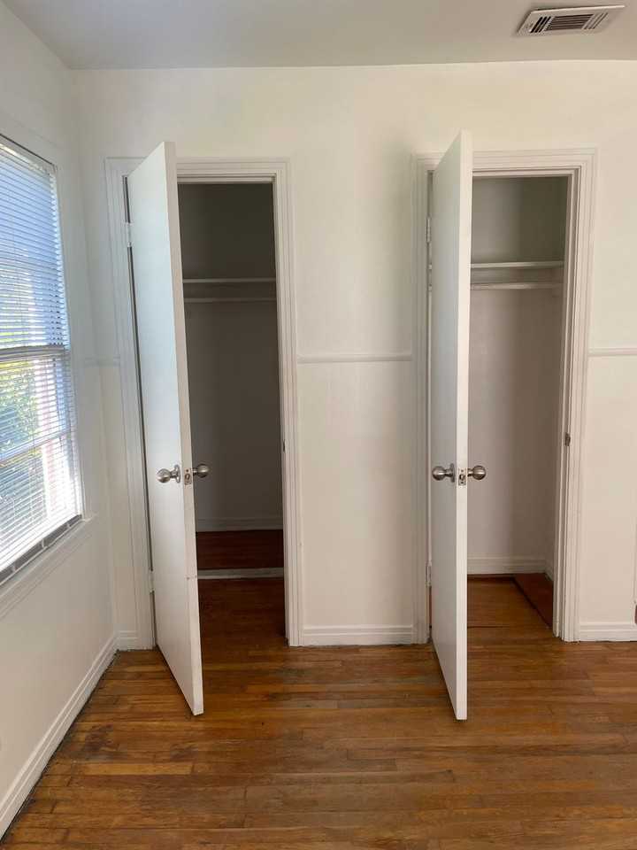 921 Fannin Loop - Photo 4 of 27