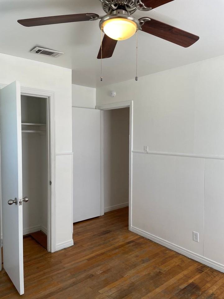 921 Fannin Loop - Photo 5 of 27