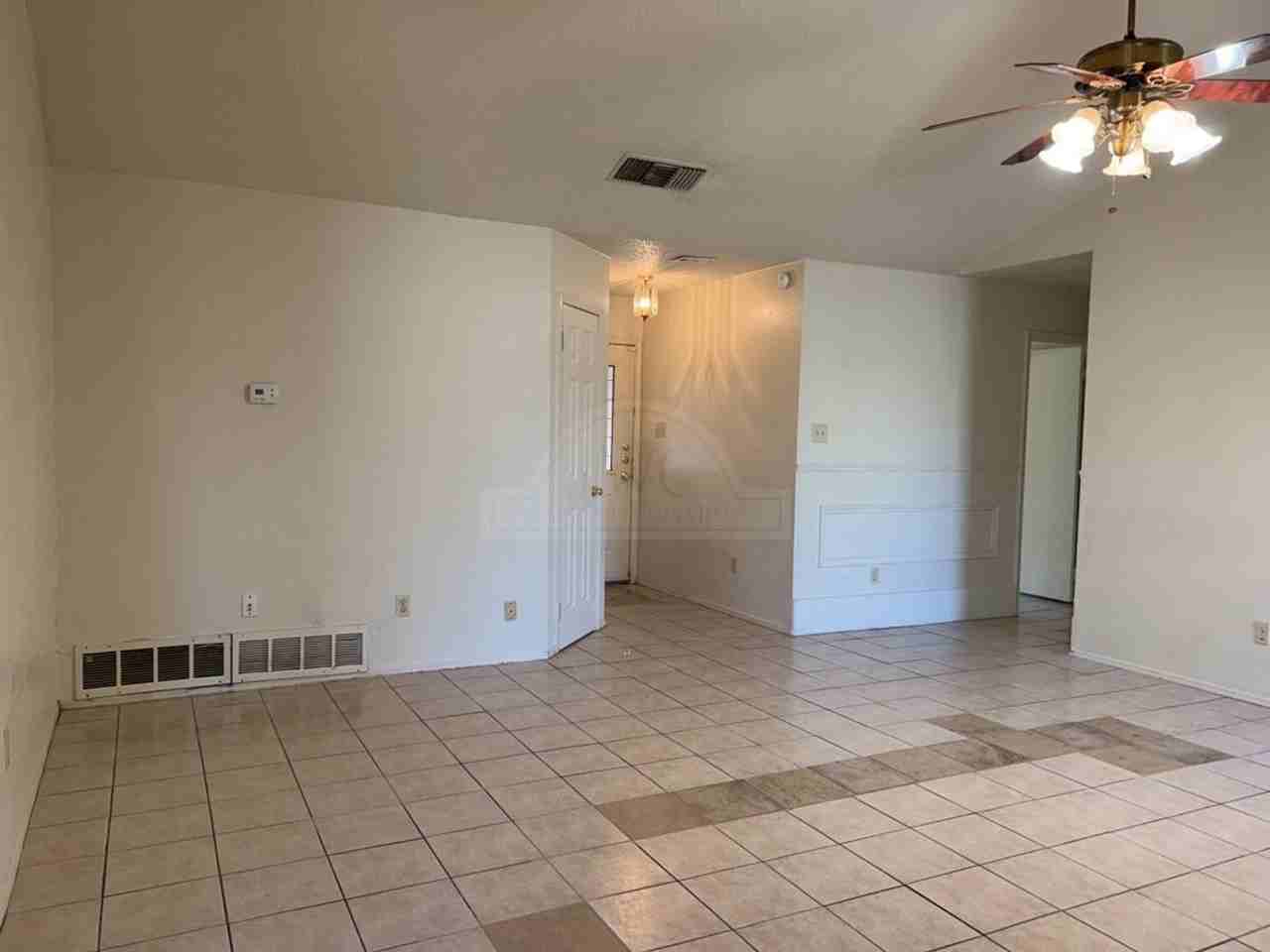 2001 Meadowbrook Dr - Photo 3 of 13