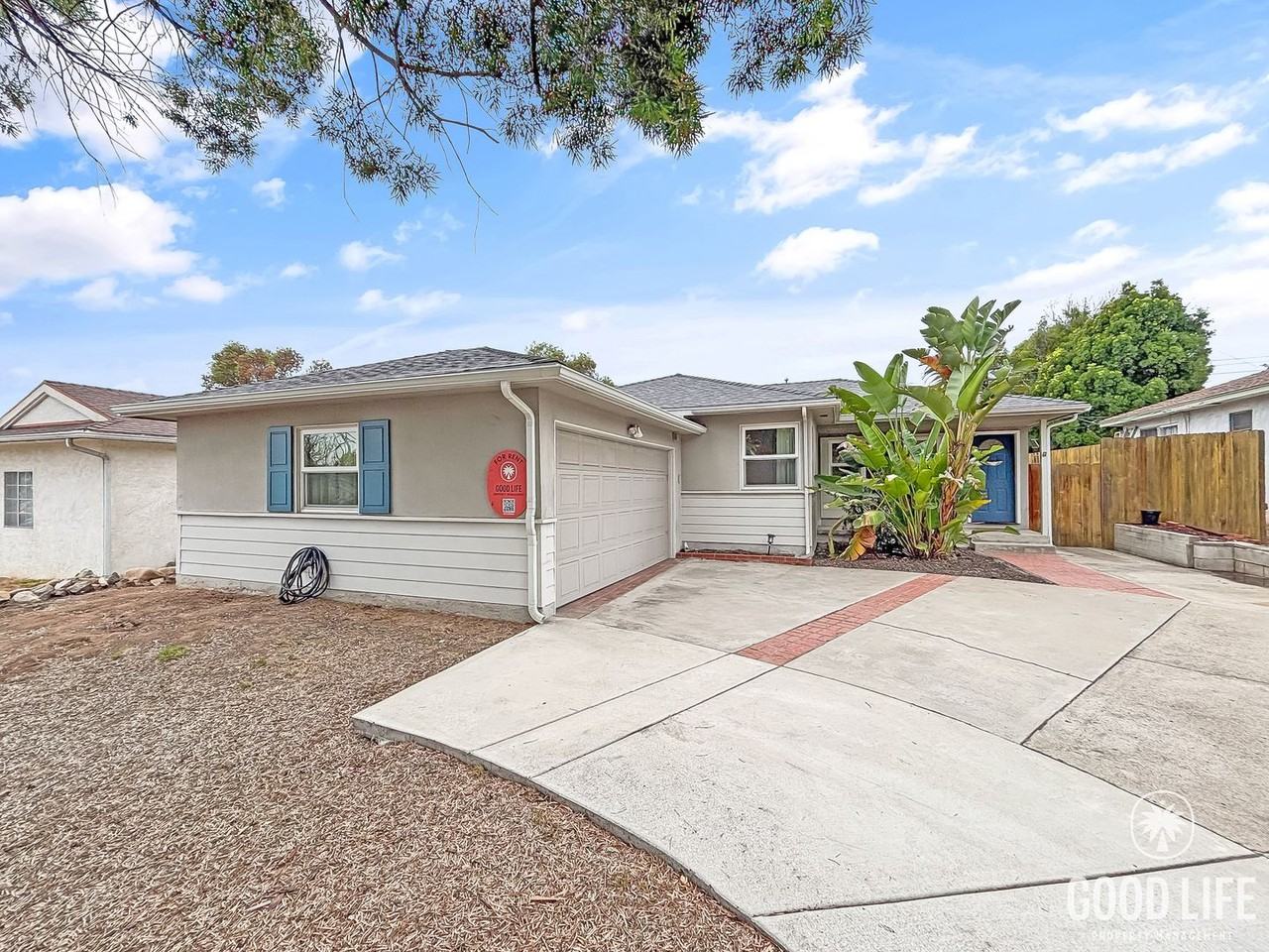 5226 Waring Rd - Photo 2 of 24