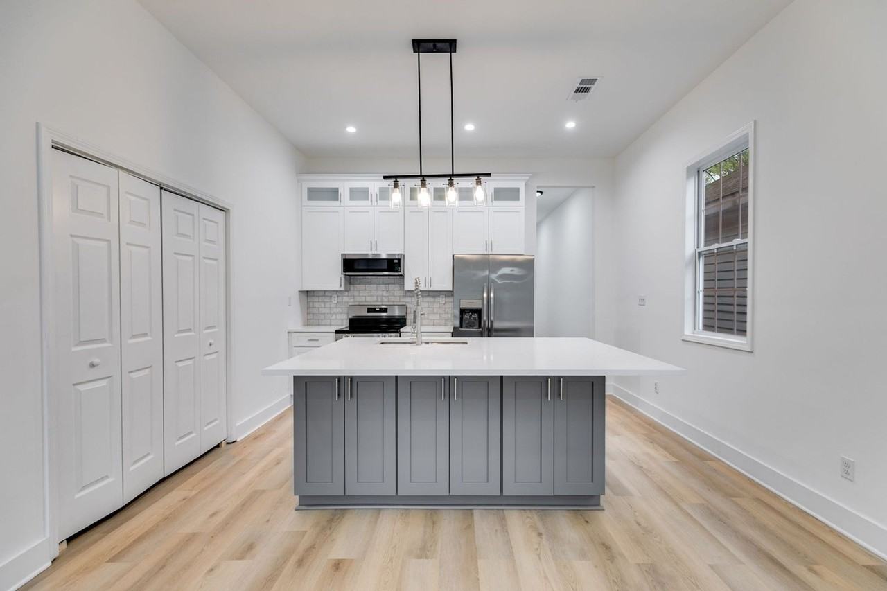 926 Welch St Sw - Photo 3 of 35