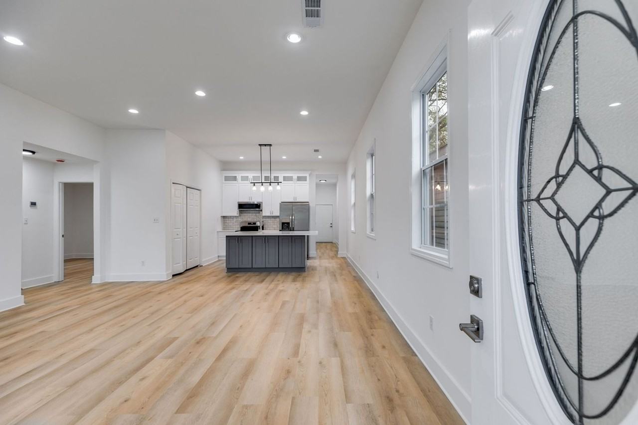 926 Welch St Sw - Photo 4 of 35