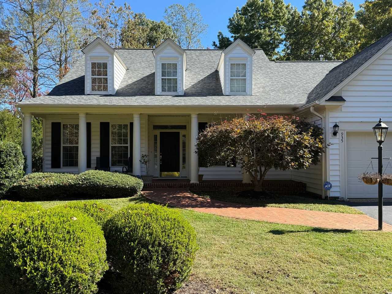 935 Charter Oaks Drive - Photo 2 of 50